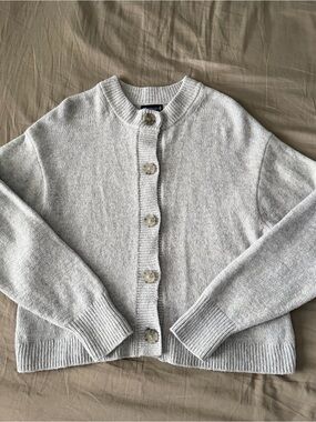 GAP Light Gray Button-Front Knit Cardigan